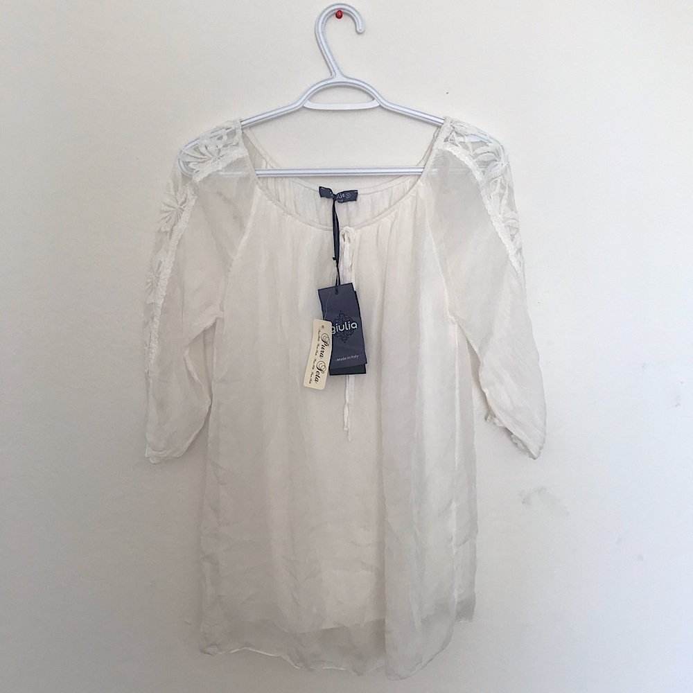 BRAND NEW SILK BLOUSE MADE IN ITALY